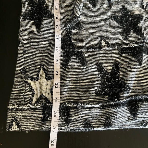 Fun & Funky Splendid Hoodie Front Pockets with Silver, Black, Grey White Stars - Picture 6 of 6